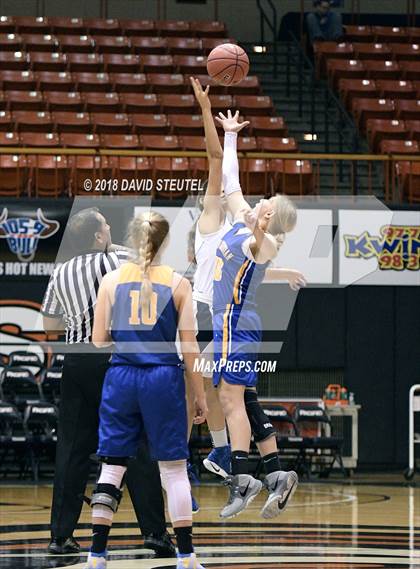 Thumbnail 2 in Forest Lake Christian vs. Ripon Christian (CIF SJS D6 Final) photogallery.
