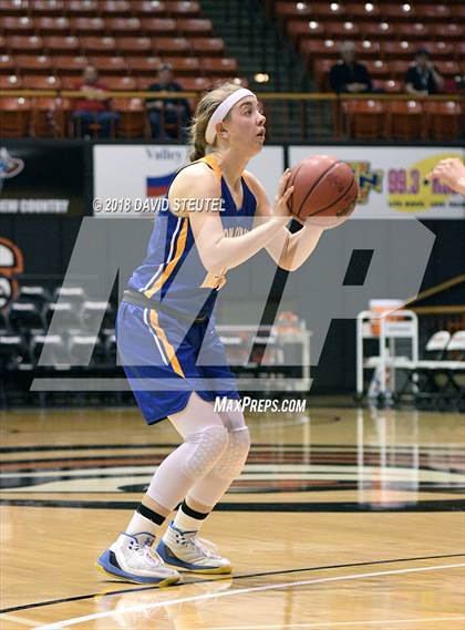 Thumbnail 3 in Forest Lake Christian vs. Ripon Christian (CIF SJS D6 Final) photogallery.