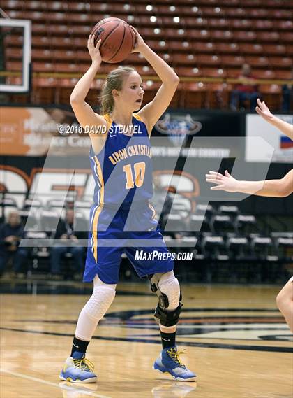 Thumbnail 3 in Forest Lake Christian vs. Ripon Christian (CIF SJS D6 Final) photogallery.