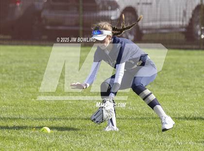 Thumbnail 1 in Bloomington Central Catholic @ Tolono Unity photogallery.