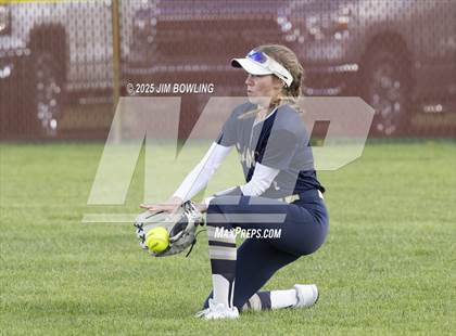 Thumbnail 3 in Bloomington Central Catholic @ Tolono Unity photogallery.
