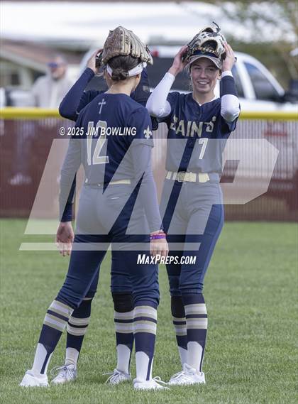 Thumbnail 3 in Bloomington Central Catholic @ Tolono Unity photogallery.