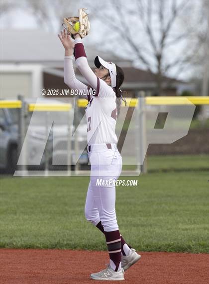 Thumbnail 3 in Bloomington Central Catholic @ Tolono Unity photogallery.