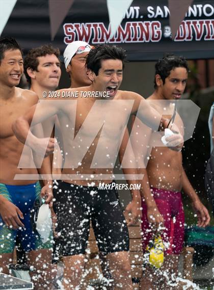 Thumbnail 2 in CIF SS Division 1 Finals photogallery.