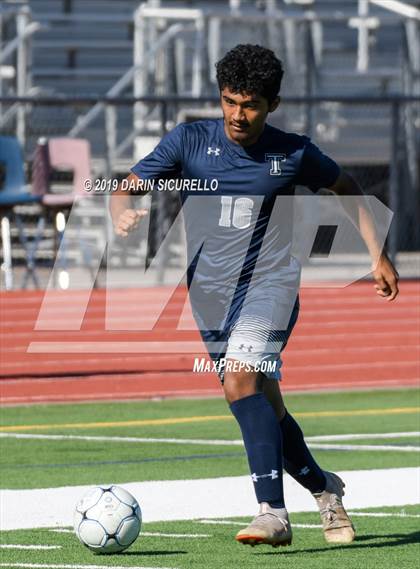 Thumbnail 2 in Tempe vs Desert Edge (Coyote Classic Tournament) photogallery.