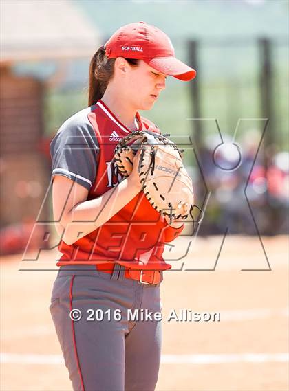 Thumbnail 2 in Baylor vs Soddy Daisy photogallery.