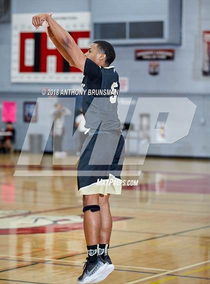 Thumbnail 2 in Chavez vs. Kennedy (Cordova Christmas Classic) photogallery.