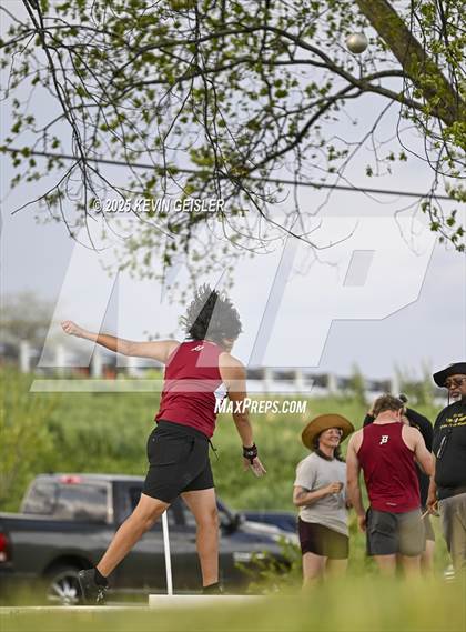 Thumbnail 2 in SEC Conference Meet photogallery.