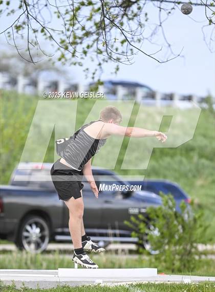 Thumbnail 2 in SEC Conference Meet photogallery.