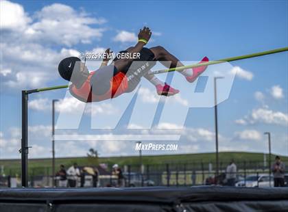 Thumbnail 3 in SEC Conference Meet photogallery.