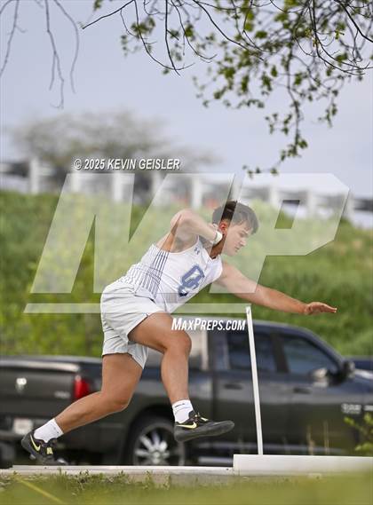 Thumbnail 2 in SEC Conference Meet photogallery.