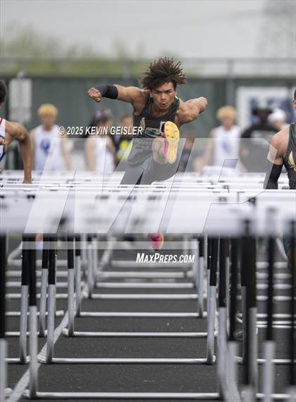 Thumbnail 3 in SEC Conference Meet photogallery.