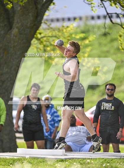 Thumbnail 3 in SEC Conference Meet photogallery.
