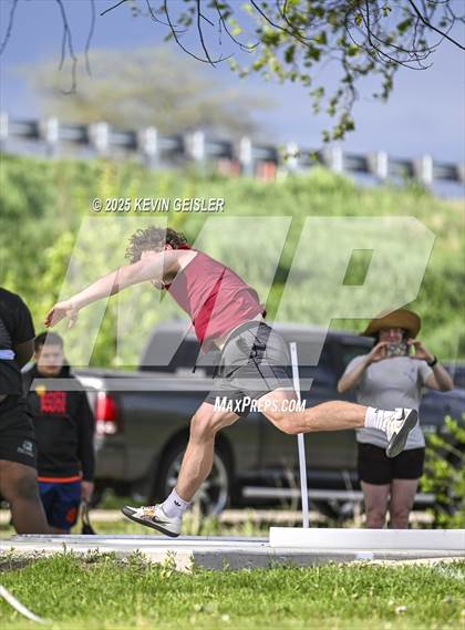 Thumbnail 3 in SEC Conference Meet photogallery.