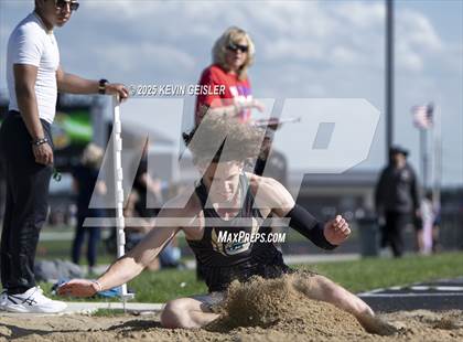 Thumbnail 3 in SEC Conference Meet photogallery.