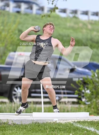 Thumbnail 2 in SEC Conference Meet photogallery.