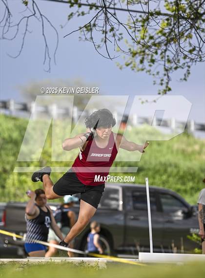 Thumbnail 1 in SEC Conference Meet photogallery.