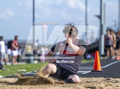 Thumbnail 2 in SEC Conference Meet photogallery.