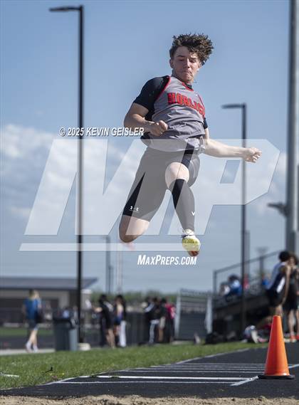 Thumbnail 2 in SEC Conference Meet photogallery.