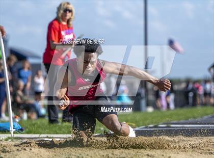 Thumbnail 3 in SEC Conference Meet photogallery.