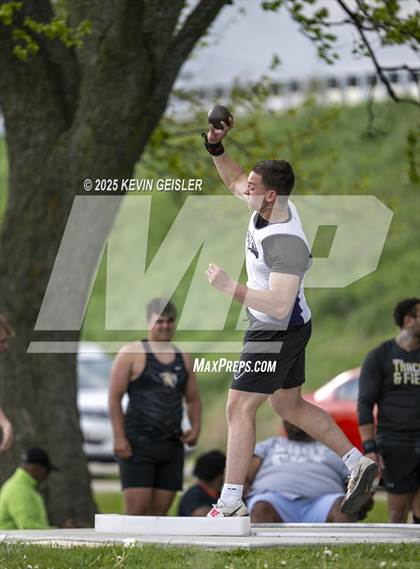 Thumbnail 2 in SEC Conference Meet photogallery.