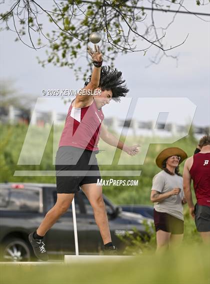 Thumbnail 3 in SEC Conference Meet photogallery.