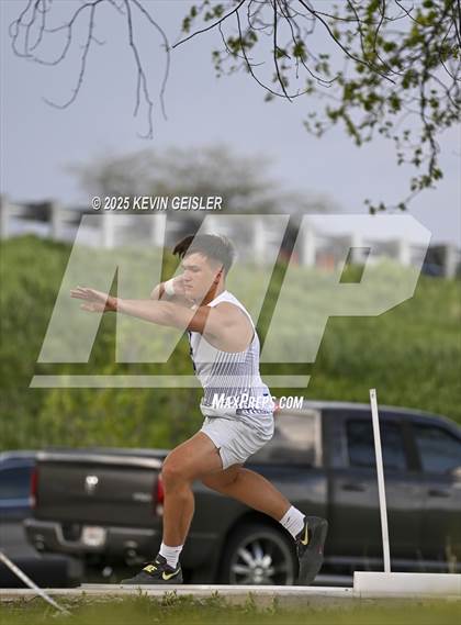 Thumbnail 3 in SEC Conference Meet photogallery.