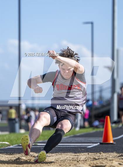 Thumbnail 1 in SEC Conference Meet photogallery.