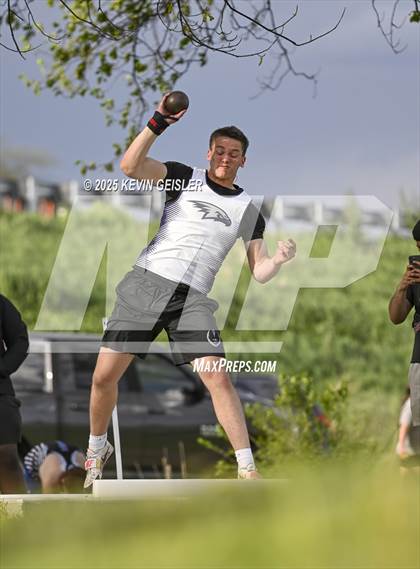 Thumbnail 2 in SEC Conference Meet photogallery.