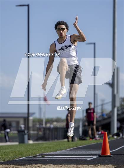 Thumbnail 1 in SEC Conference Meet photogallery.