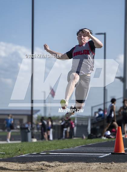 Thumbnail 2 in SEC Conference Meet photogallery.