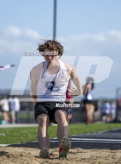 Thumbnail 2 in SEC Conference Meet photogallery.