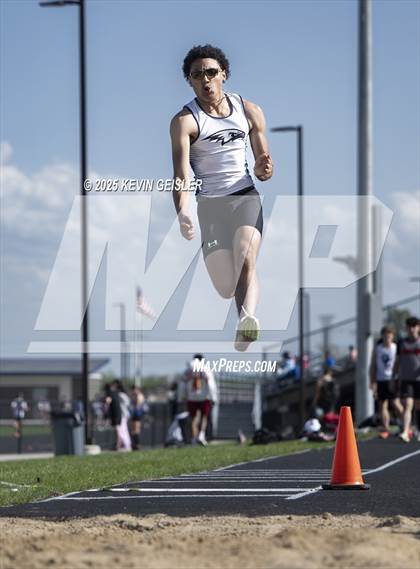 Thumbnail 1 in SEC Conference Meet photogallery.