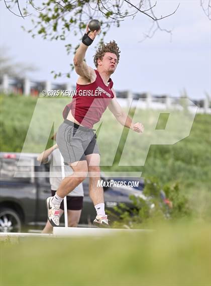 Thumbnail 3 in SEC Conference Meet photogallery.