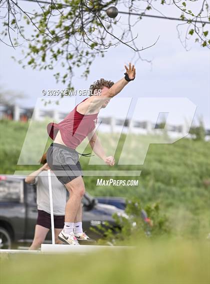 Thumbnail 1 in SEC Conference Meet photogallery.