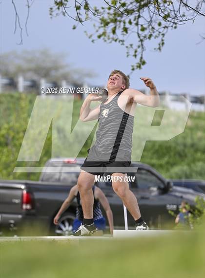 Thumbnail 3 in SEC Conference Meet photogallery.