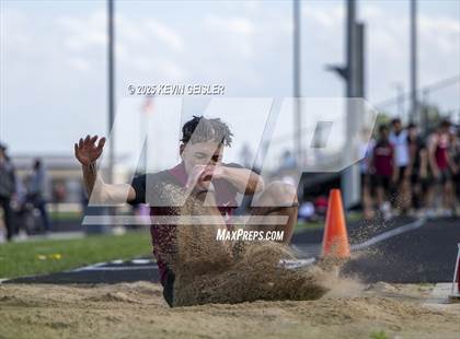 Thumbnail 2 in SEC Conference Meet photogallery.