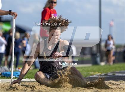 Thumbnail 3 in SEC Conference Meet photogallery.