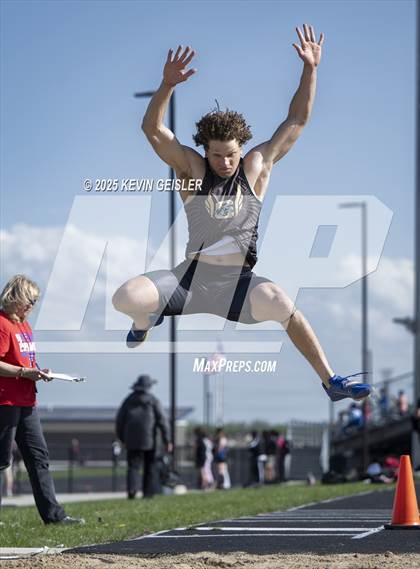 Thumbnail 1 in SEC Conference Meet photogallery.
