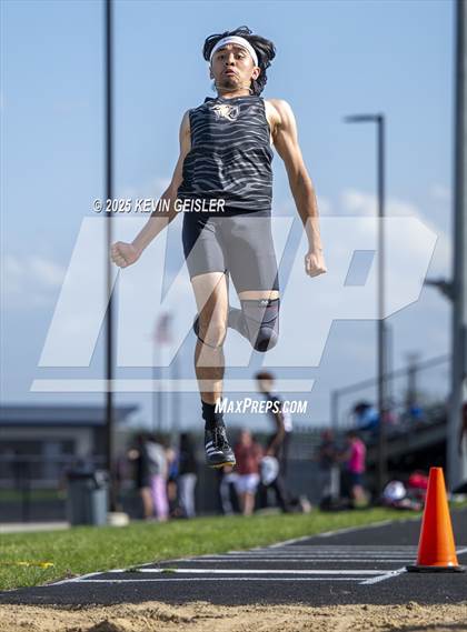 Thumbnail 1 in SEC Conference Meet photogallery.