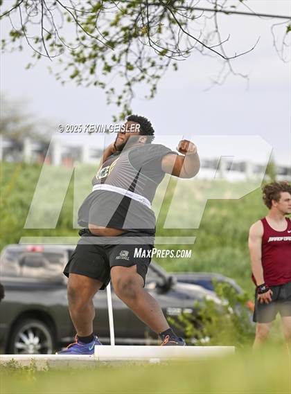 Thumbnail 3 in SEC Conference Meet photogallery.