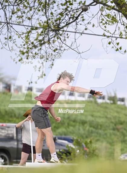 Thumbnail 2 in SEC Conference Meet photogallery.