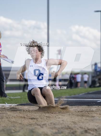 Thumbnail 2 in SEC Conference Meet photogallery.