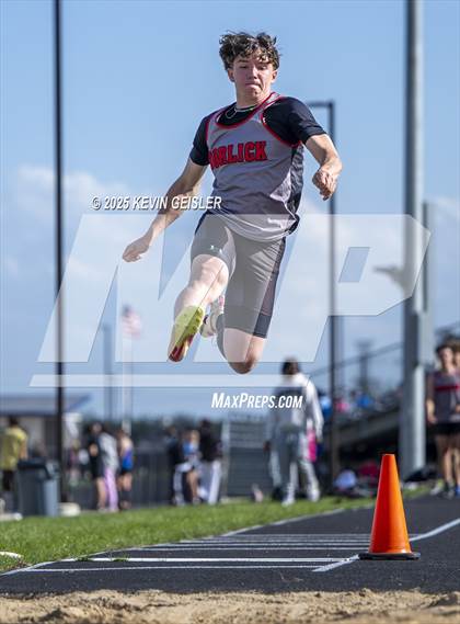 Thumbnail 2 in SEC Conference Meet photogallery.