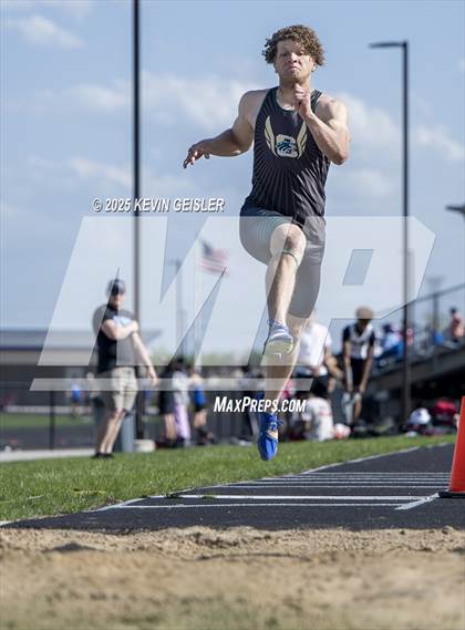 Thumbnail 1 in SEC Conference Meet photogallery.