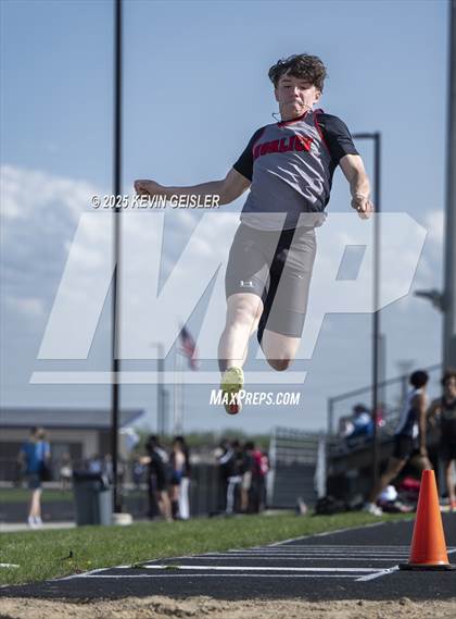 Thumbnail 3 in SEC Conference Meet photogallery.