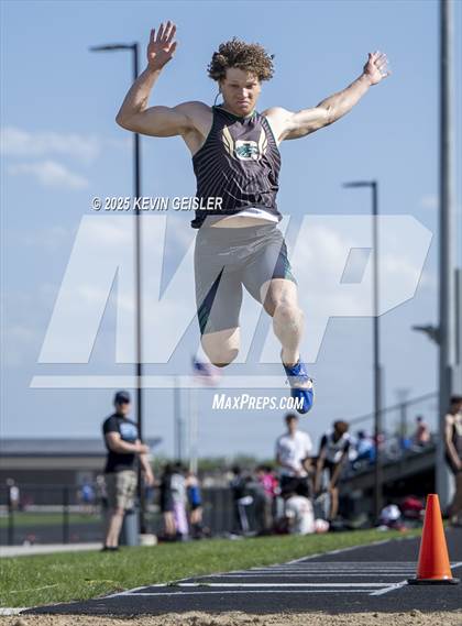 Thumbnail 3 in SEC Conference Meet photogallery.