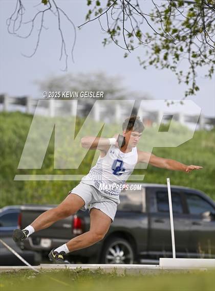 Thumbnail 1 in SEC Conference Meet photogallery.