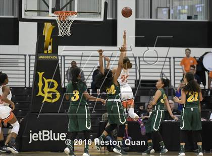 Thumbnail 3 in Long Beach Poly vs. Chaminade (CIF SoCal Regional Open Division Final) photogallery.