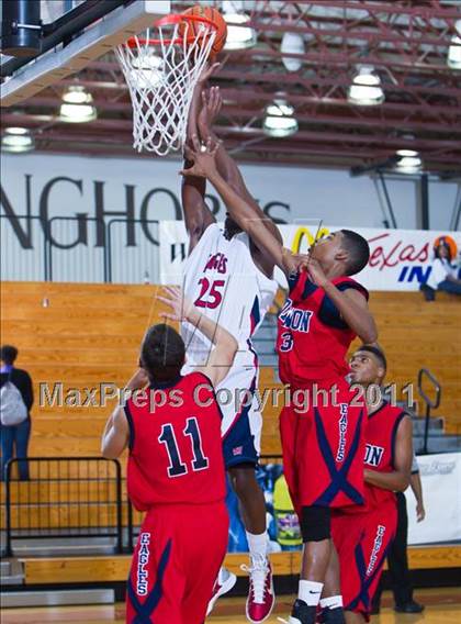 Thumbnail 3 in Atascocita vs Dawson (McDonald's Texas Invitational) photogallery.